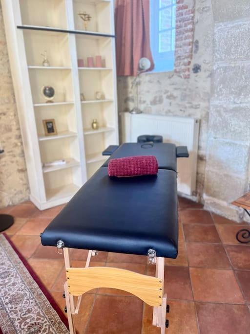 Cozy Flat In Castle Near Fontainebleau - 10 Min Apartamento Fleury-en-Biere Exterior foto