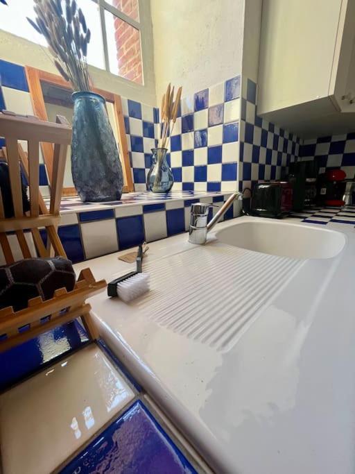 Cozy Flat In Castle Near Fontainebleau - 10 Min Apartamento Fleury-en-Biere Exterior foto