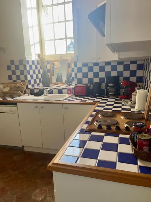 Cozy Flat In Castle Near Fontainebleau - 10 Min Apartamento Fleury-en-Biere Exterior foto