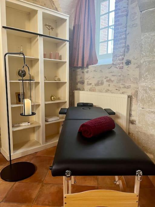 Cozy Flat In Castle Near Fontainebleau - 10 Min Apartamento Fleury-en-Biere Exterior foto