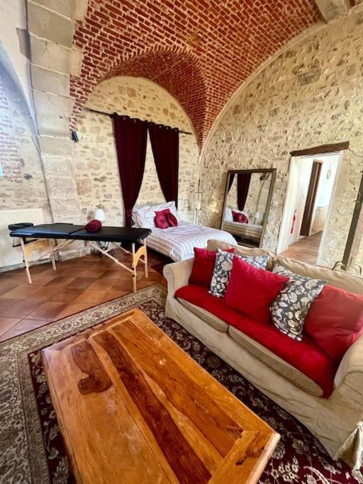Cozy Flat In Castle Near Fontainebleau - 10 Min Apartamento Fleury-en-Biere Exterior foto