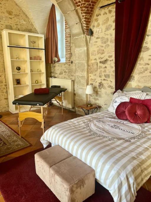 Cozy Flat In Castle Near Fontainebleau - 10 Min Apartamento Fleury-en-Biere Exterior foto